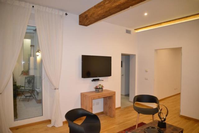 רומא Fidia Palace Flavia'S Apartment Colosseo מראה חיצוני תמונה